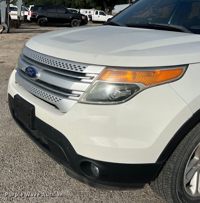 image for item EJ2846 2011 Ford Explorer SUV