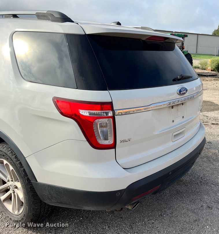 image for item EJ2846 2011 Ford Explorer SUV