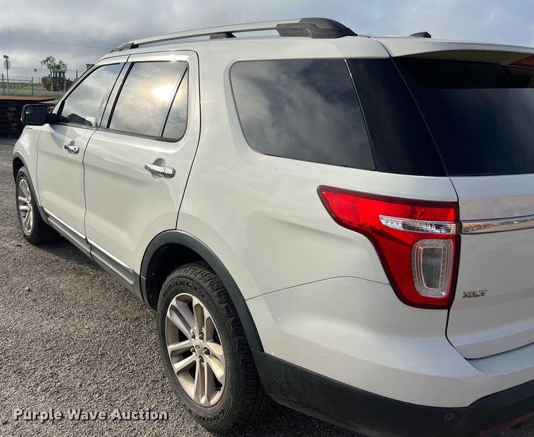 image for item EJ2846 2011 Ford Explorer SUV