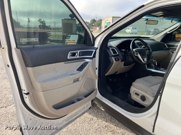 image for item EJ2846 2011 Ford Explorer SUV