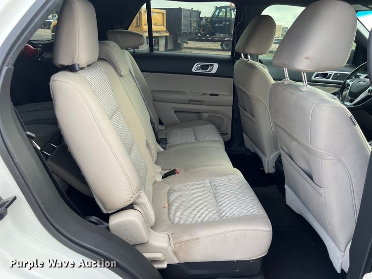 image for item EJ2846 2011 Ford Explorer SUV