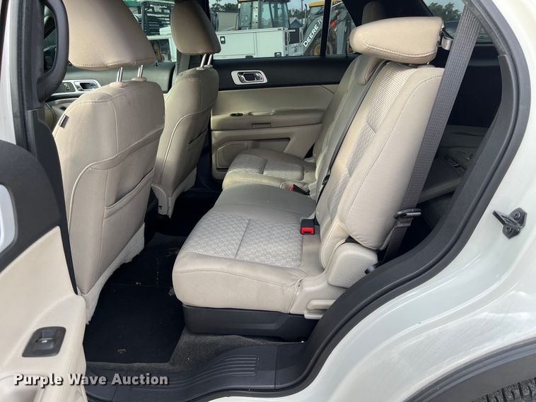 image for item EJ2846 2011 Ford Explorer SUV