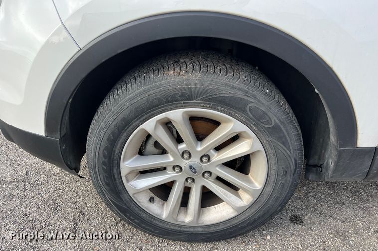 image for item EJ2846 2011 Ford Explorer SUV