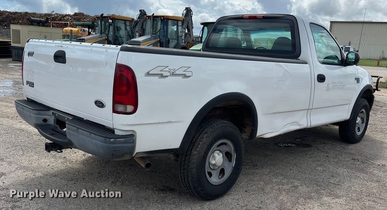 image for item EJ2849 2003 Ford F150 pickup truck