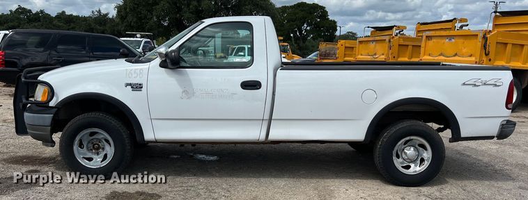 image for item EJ2849 2003 Ford F150 pickup truck