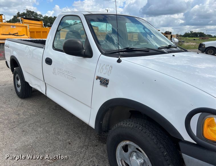 image for item EJ2849 2003 Ford F150 pickup truck