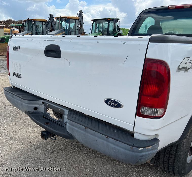 image for item EJ2849 2003 Ford F150 pickup truck