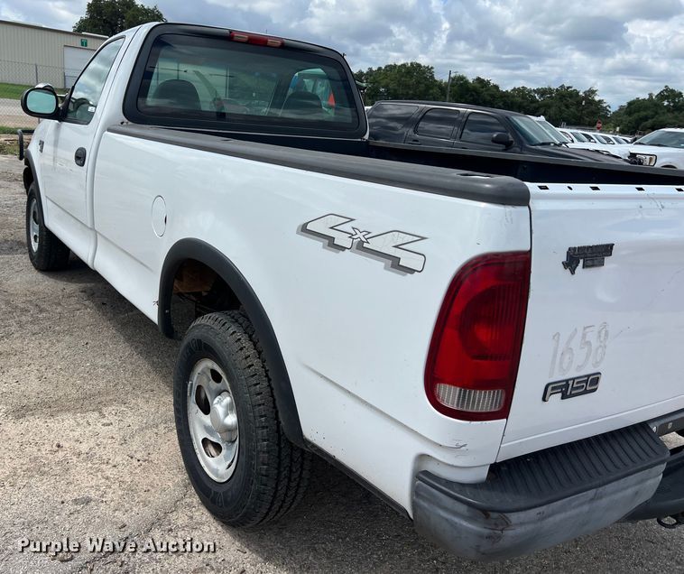 image for item EJ2849 2003 Ford F150 pickup truck