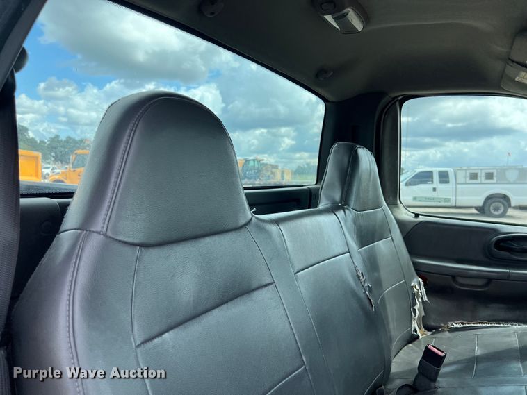 image for item EJ2849 2003 Ford F150 pickup truck