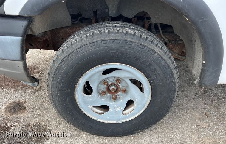 image for item EJ2849 2003 Ford F150 pickup truck