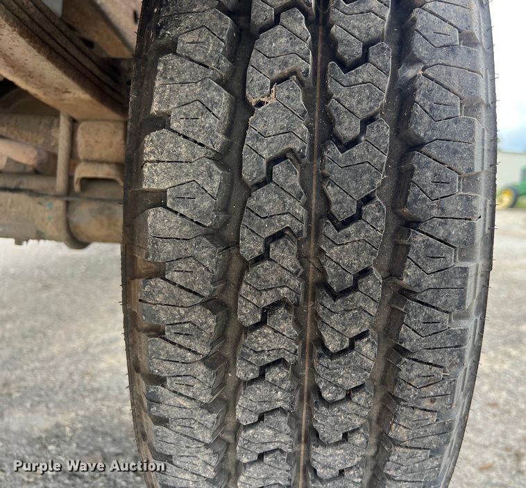 image for item EJ2849 2003 Ford F150 pickup truck