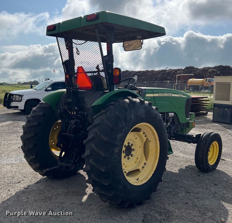 image for item EJ2850 2007 John Deere  5525 tractor