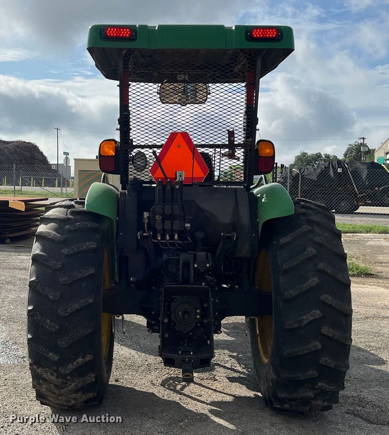 image for item EJ2850 2007 John Deere  5525 tractor