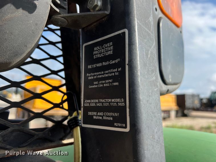 image for item EJ2850 2007 John Deere  5525 tractor