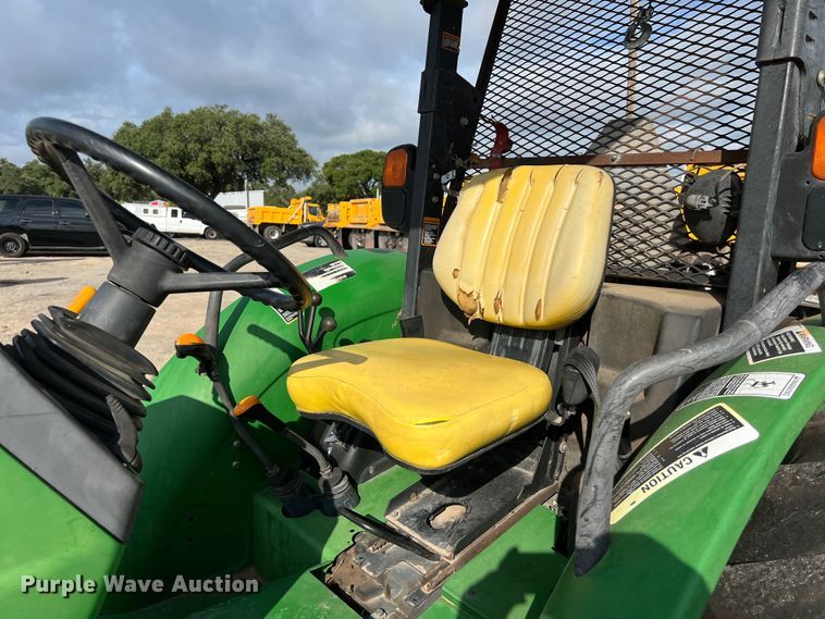 image for item EJ2850 2007 John Deere  5525 tractor