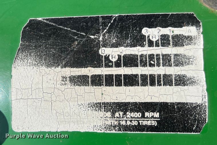 image for item EJ2850 2007 John Deere  5525 tractor