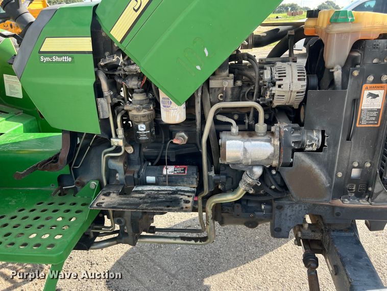 image for item EJ2850 2007 John Deere  5525 tractor