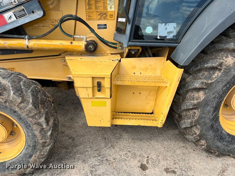 image for item EJ2851 2011 John Deere  310SJ backhoe