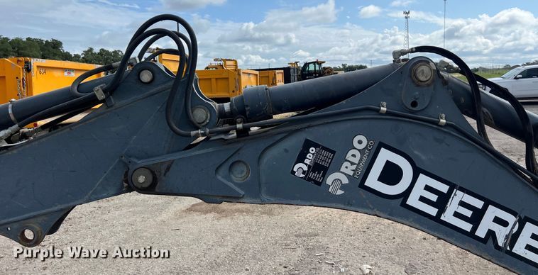 image for item EJ2851 2011 John Deere  310SJ backhoe