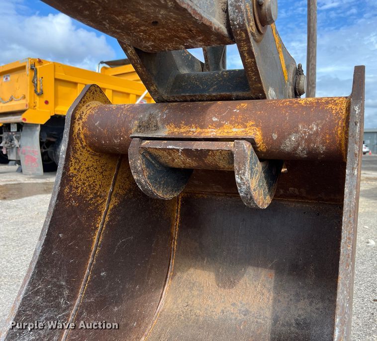 image for item EJ2851 2011 John Deere  310SJ backhoe