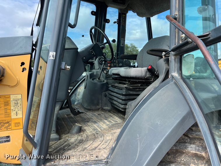 image for item EJ2851 2011 John Deere  310SJ backhoe