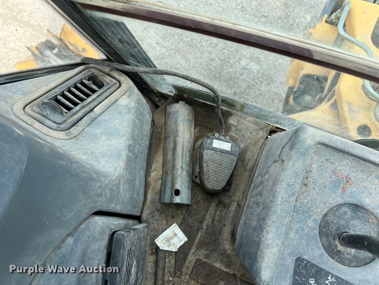 image for item EJ2851 2011 John Deere  310SJ backhoe