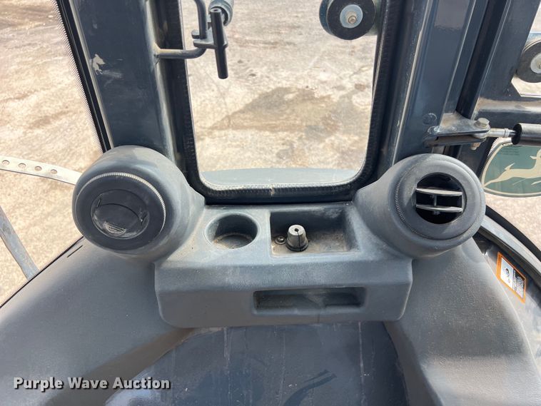 image for item EJ2851 2011 John Deere  310SJ backhoe