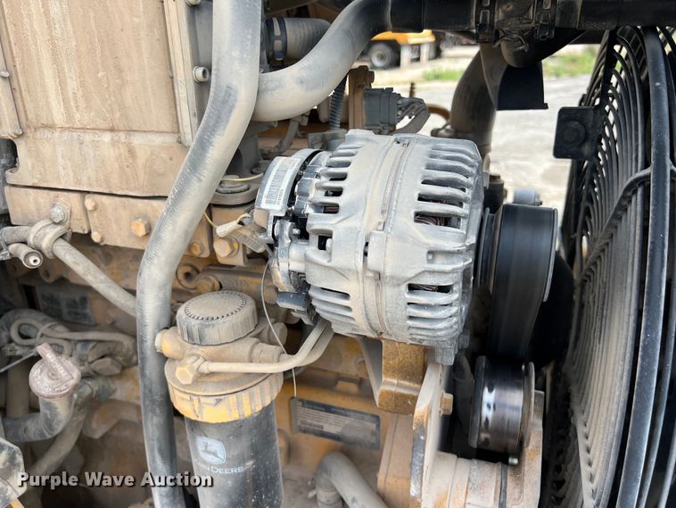 image for item EJ2851 2011 John Deere  310SJ backhoe