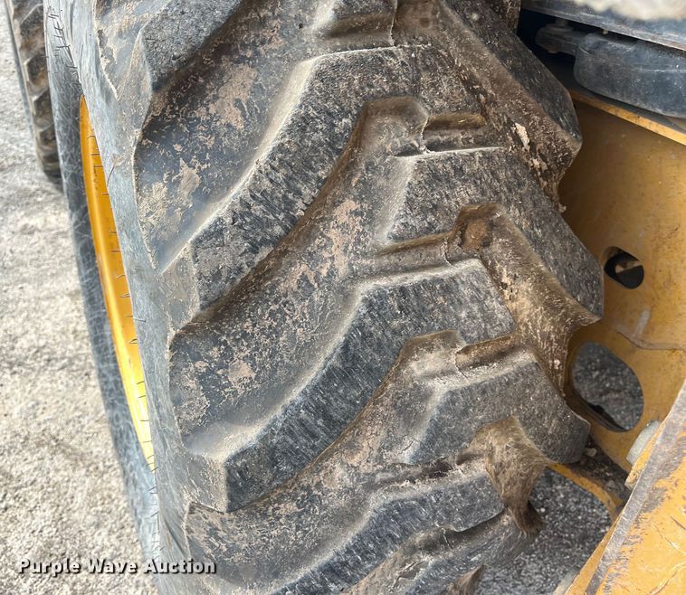 image for item EJ2851 2011 John Deere  310SJ backhoe