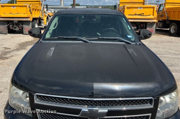 image for item EJ2852 2010 Chevrolet  Tahoe SUV