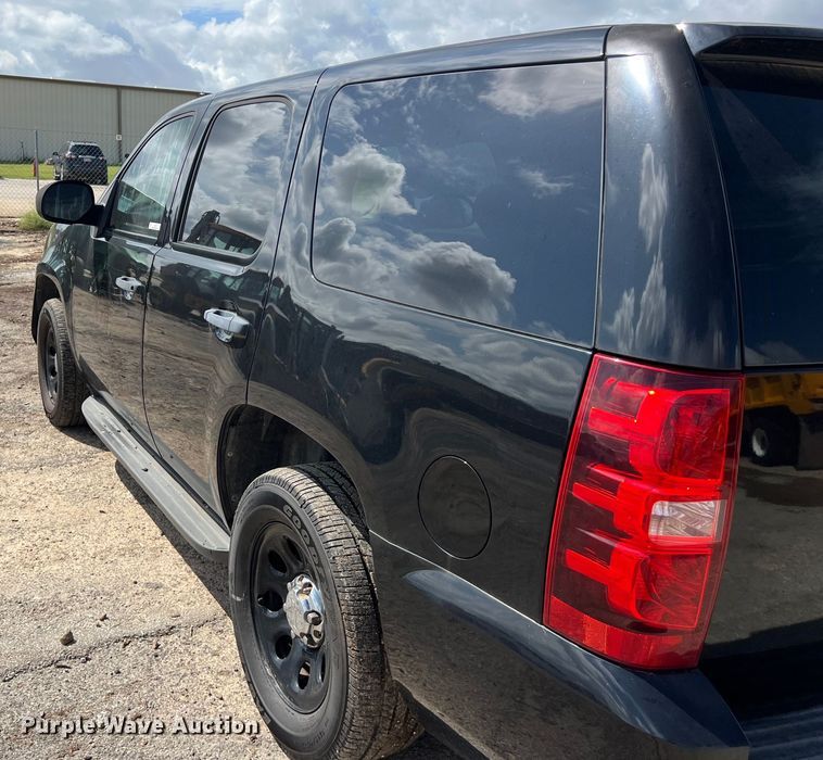 image for item EJ2852 2010 Chevrolet  Tahoe SUV