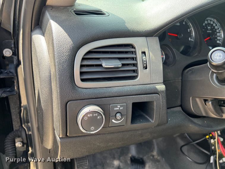 image for item EJ2852 2010 Chevrolet  Tahoe SUV