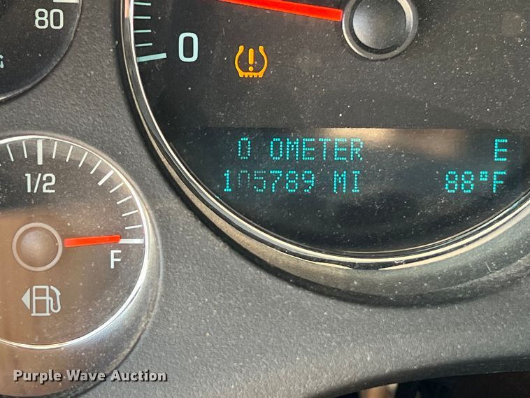 image for item EJ2852 2010 Chevrolet  Tahoe SUV