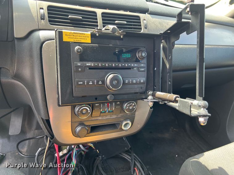 image for item EJ2852 2010 Chevrolet  Tahoe SUV