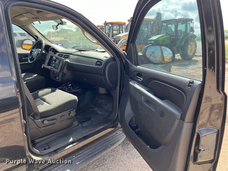 image for item EJ2852 2010 Chevrolet  Tahoe SUV