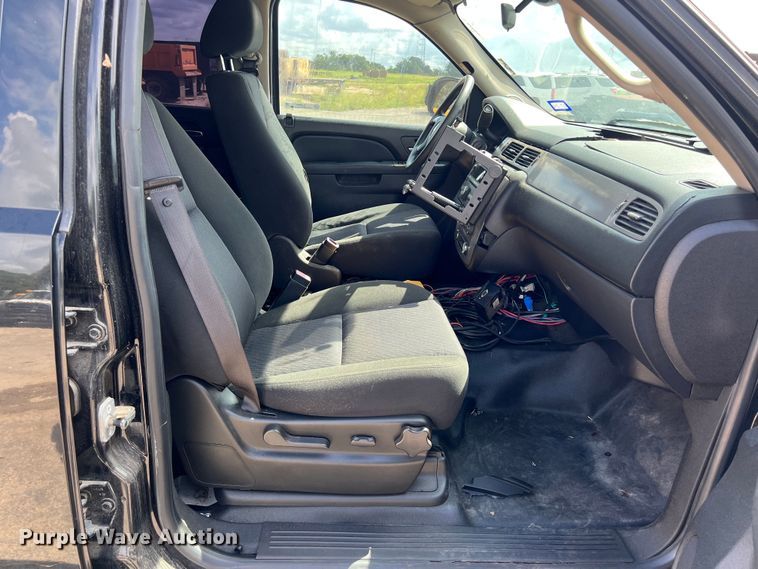 image for item EJ2852 2010 Chevrolet  Tahoe SUV