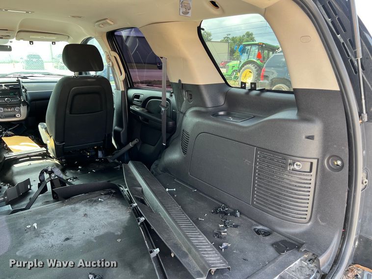 image for item EJ2852 2010 Chevrolet  Tahoe SUV