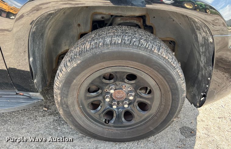 image for item EJ2852 2010 Chevrolet  Tahoe SUV