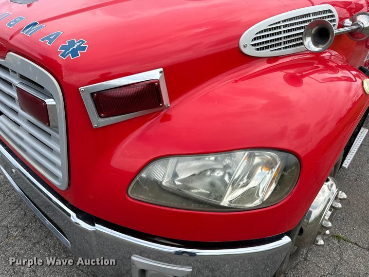 image for item EJ4452 2004 Freightliner  Business Class M2 ambulance