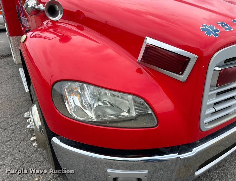 image for item EJ4452 2004 Freightliner  Business Class M2 ambulance