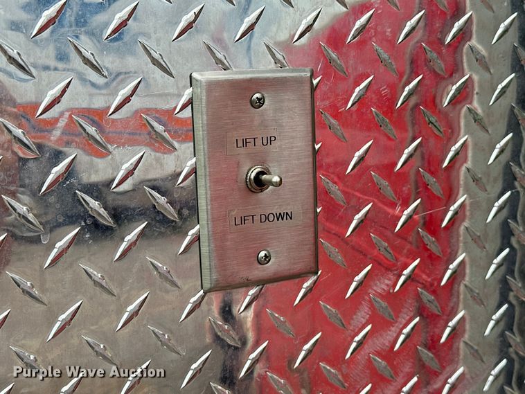 image for item EJ4452 2004 Freightliner  Business Class M2 ambulance