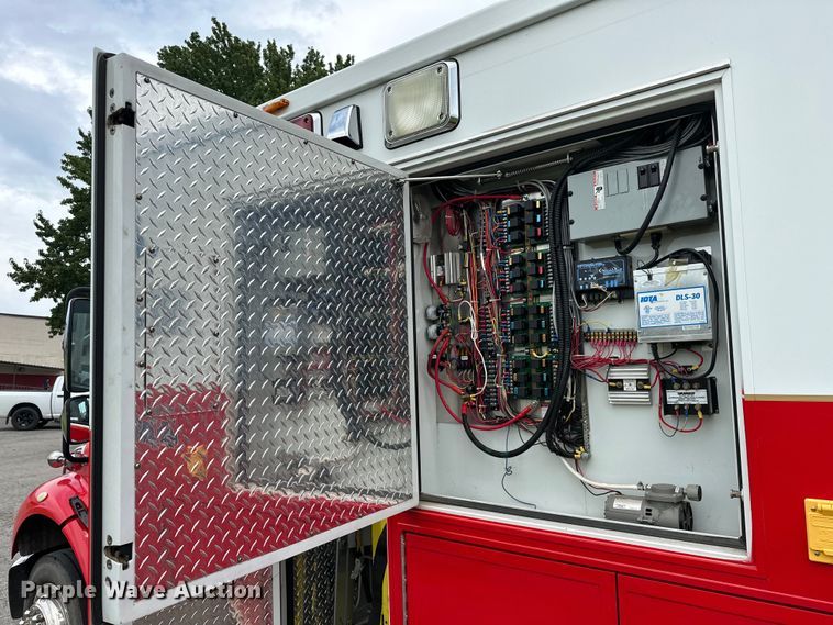 image for item EJ4452 2004 Freightliner  Business Class M2 ambulance