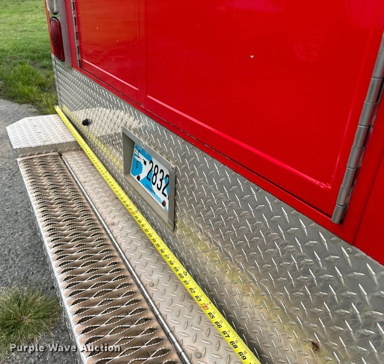 image for item EJ4452 2004 Freightliner  Business Class M2 ambulance