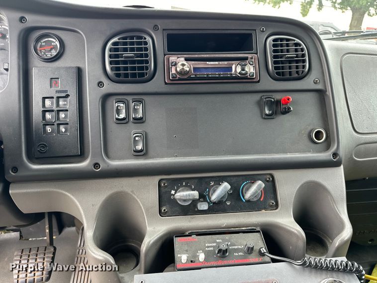 image for item EJ4452 2004 Freightliner  Business Class M2 ambulance