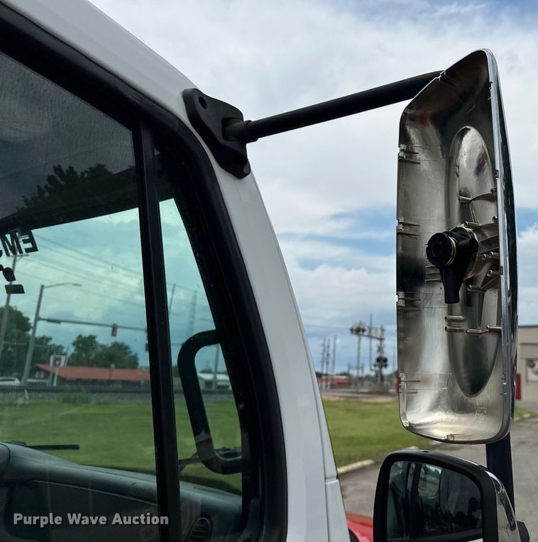 image for item EJ4452 2004 Freightliner  Business Class M2 ambulance