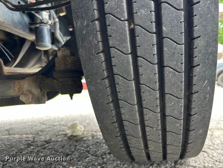 image for item EJ4452 2004 Freightliner  Business Class M2 ambulance