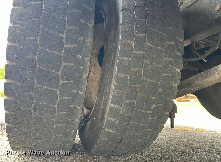 image for item EJ4452 2004 Freightliner  Business Class M2 ambulance