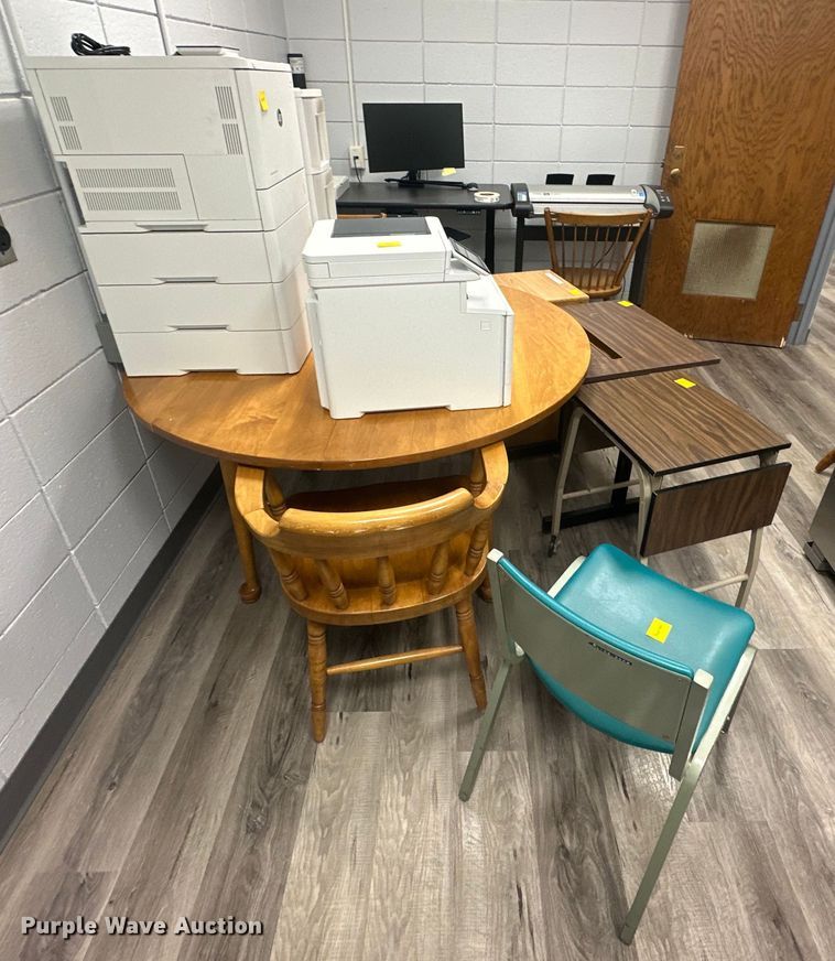 image for item EJ4462 Office furniture