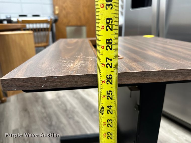 image for item EJ4462 Office furniture