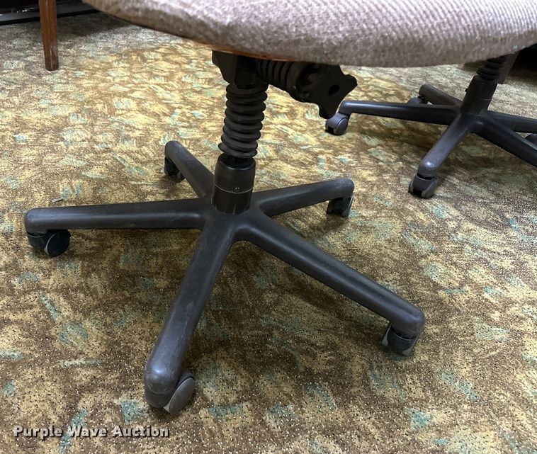 image for item EJ4463 Office furniture 